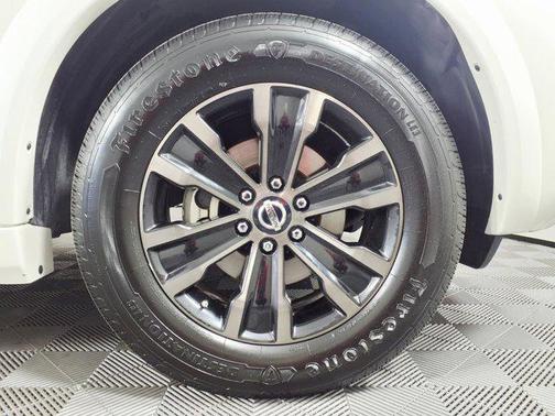 Pearl White Tricoat 2020 Nissan Armada Platinum 2WD