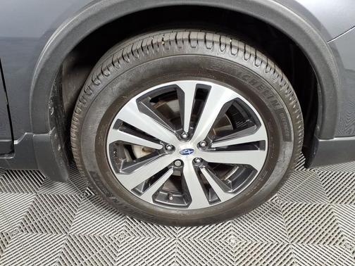 Magnetite Gray Metallic 2019 Subaru Outback 2.5i Limited