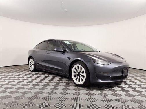 2022 Tesla Model 3 Standard Range