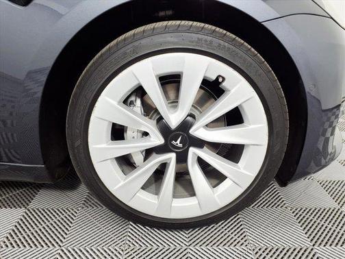 2022 Tesla Model 3 Standard Range