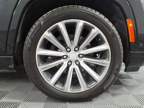Diamond Black Crystal Pearlcoat 2022 Jeep Grand Wagoneer Series I 4x4