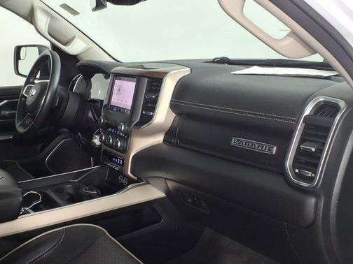 Bright White Clearcoat 2022 RAM 1500 Laramie