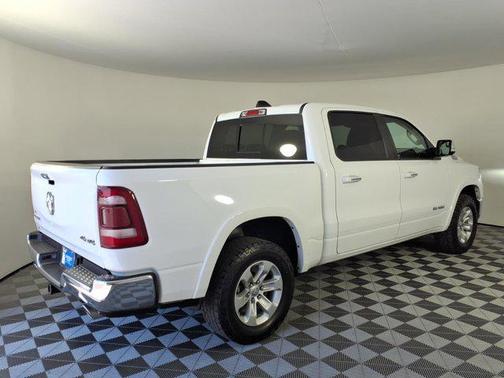 Bright White Clearcoat 2022 RAM 1500 Laramie