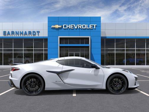 Arctic White 2026 Chevrolet Corvette Z06