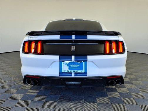 2017 Ford Shelby GT350 Base