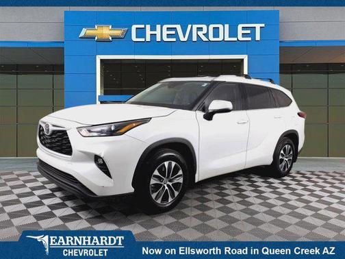 2022 Toyota Highlander XLE