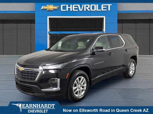 Mosaic Black Metallic 2023 Chevrolet Traverse LS