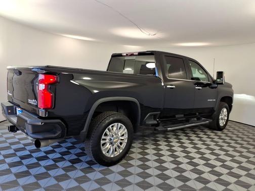 Black 2023 Chevrolet Silverado 2500 High Country