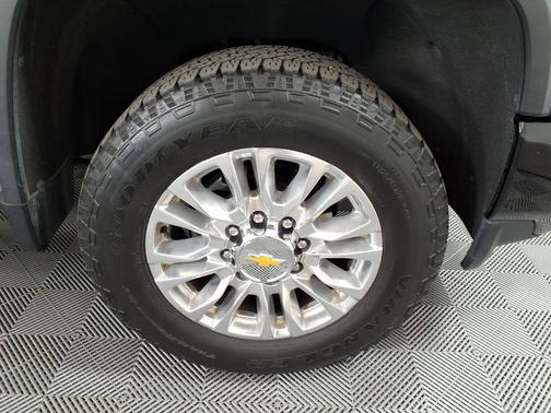 Black 2023 Chevrolet Silverado 2500 High Country