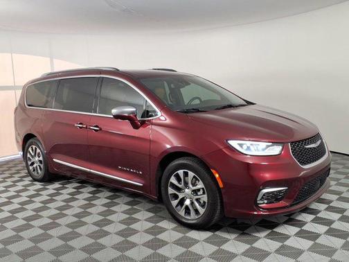 Velvet Red Pearlcoat 2021 Chrysler Pacifica L