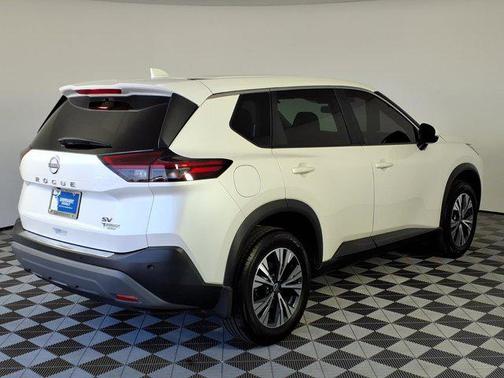 Pearl White Tricoat 2023 Nissan Rogue SV
