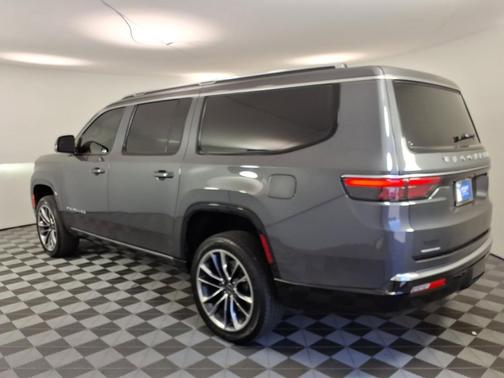 Baltic Gray Metallic Clearcoat 2023 Jeep Wagoneer L Series III 4x4