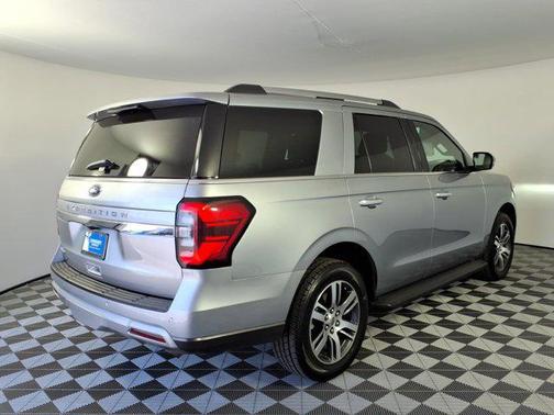 Iconic Silver Metallic 2024 Ford Expedition Limited
