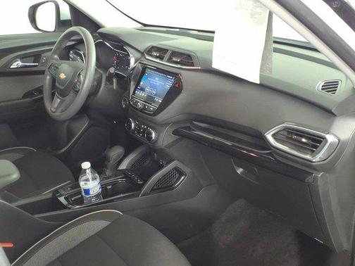 Summit White 2023 Chevrolet Trailblazer LT