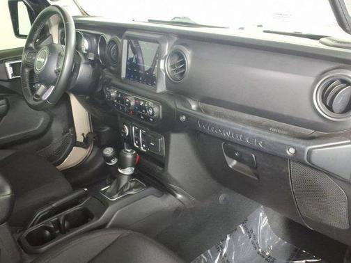 Limited Edition Gobi Clearcoat 2022 Jeep Wrangler Sport S