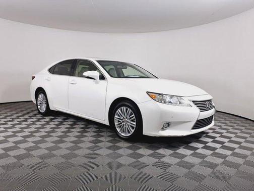 2015 Lexus ES 350 Crafted Line