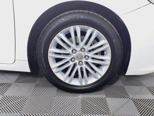 2015 Lexus ES 350 Crafted Line