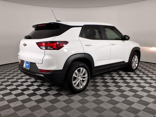 Summit White 2021 Chevrolet Trailblazer LS