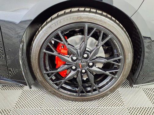 2025 Chevrolet Corvette Stingray w/1LT