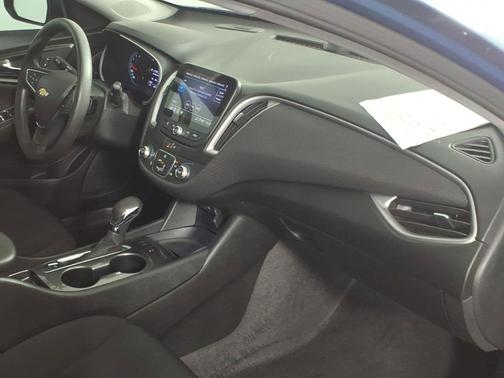 Lakeshore Blue Metallic 2024 Chevrolet Malibu 1LS