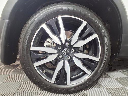 2022 Honda Pilot Touring 8-Passenger