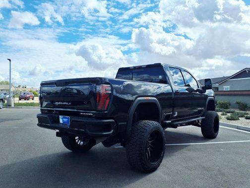 2024 GMC Sierra 2500 AT4