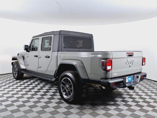 2023 Jeep Gladiator Overland