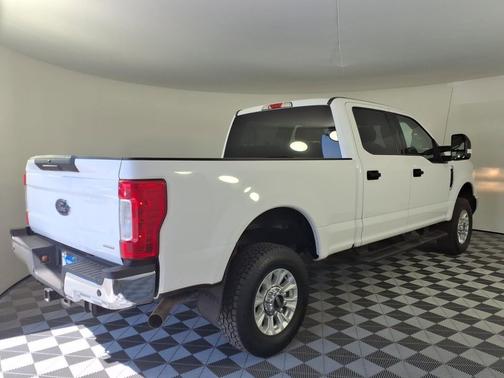 Oxford White 2019 Ford F-350 XL