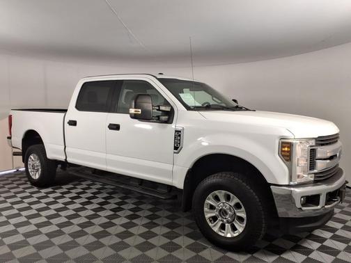 Oxford White 2019 Ford F-350 XL