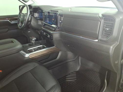 Dark Ash Metallic 2022 Chevrolet Silverado 1500 RST