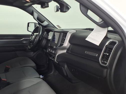 Bright White Clearcoat 2021 RAM 1500 Big Horn/Lone Star