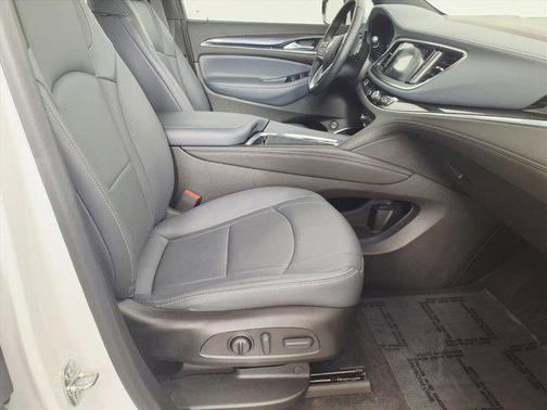 2022 Buick Enclave FWD Essence