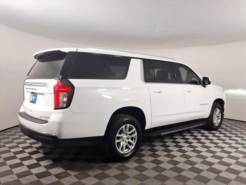 2024 Chevrolet Suburban LT
