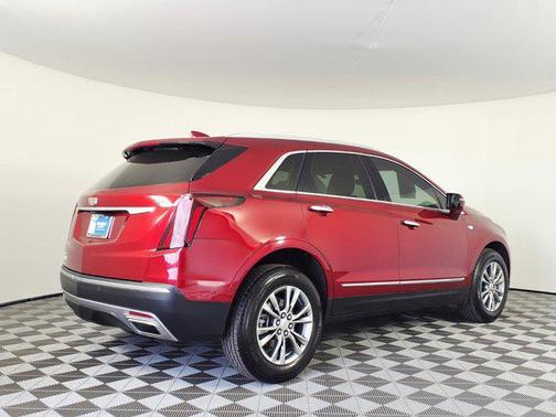 2022 Cadillac XT5 Premium Luxury