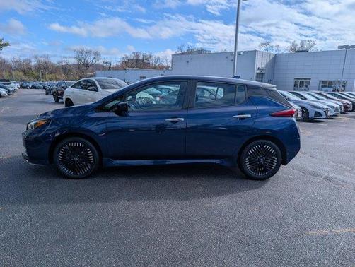 2023 Nissan Leaf SV PLUS