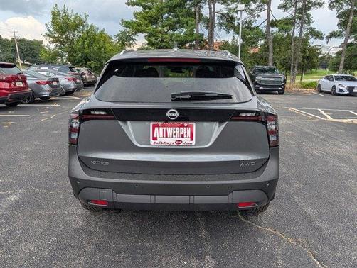 2025 Nissan Kicks SV