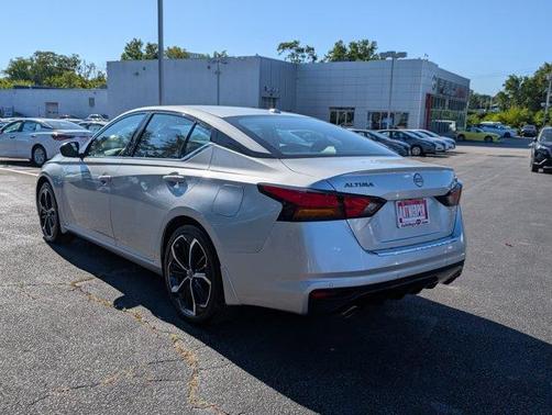 2023 Nissan Altima 2.5 SR