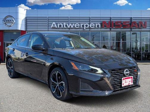 2025 Nissan Altima SR