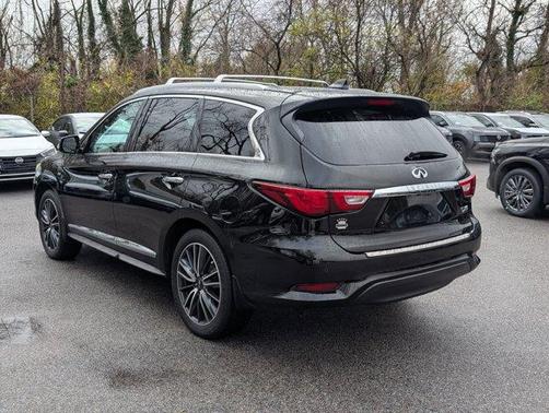 2016 INFINITI QX60 Base