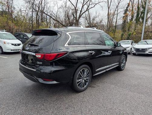 2016 INFINITI QX60 Base