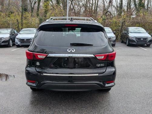 2016 INFINITI QX60 Base