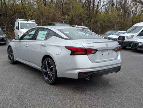 2025 Nissan Altima SR