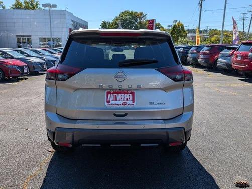 2024 Nissan Rogue SL