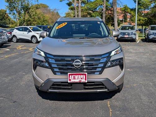 2024 Nissan Rogue SL
