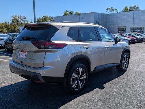 2024 Nissan Rogue SL