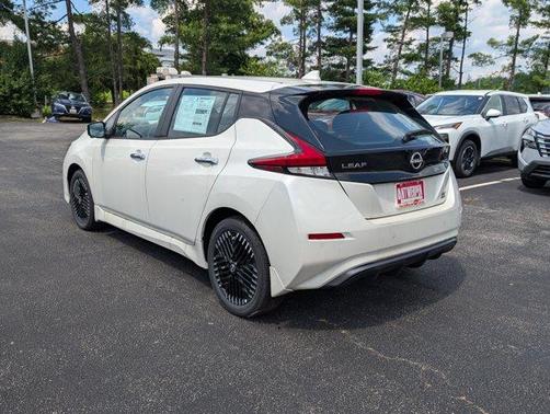 2024 Nissan Leaf SV PLUS
