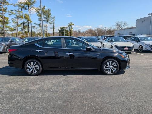 2025 Nissan Altima S