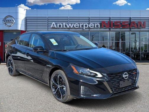 2025 Nissan Altima SR