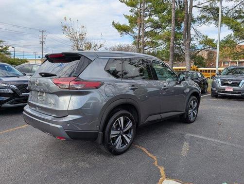2024 Nissan Rogue SL