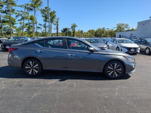 2021 Nissan Altima 2.5 SV